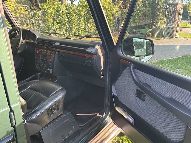 Mercedes 350 oldtimer - afbeelding 17 van  31