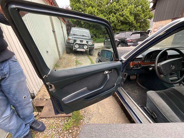 Mercedes 350se vintage auto's > 15 - afbeelding 9 van  55