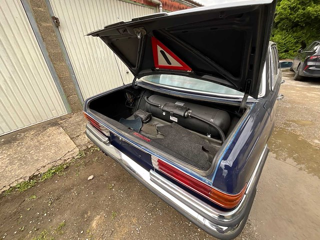 Mercedes 350se vintage auto's > 15 - afbeelding 29 van  55