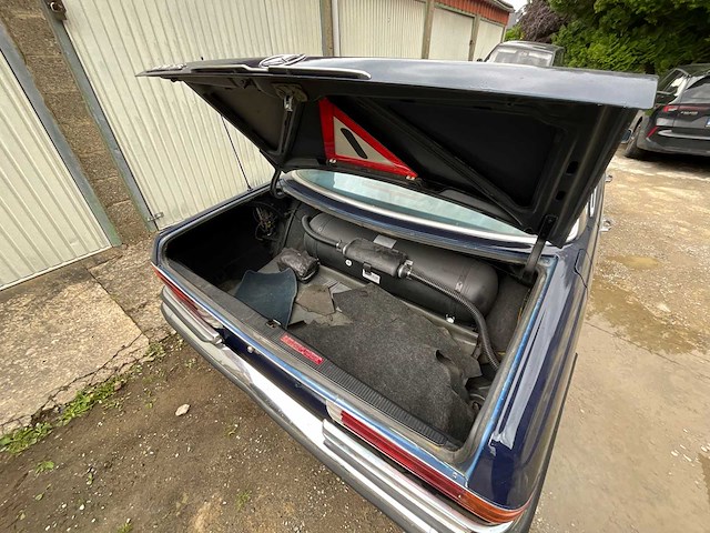 Mercedes 350se vintage auto's > 15 - afbeelding 30 van  55