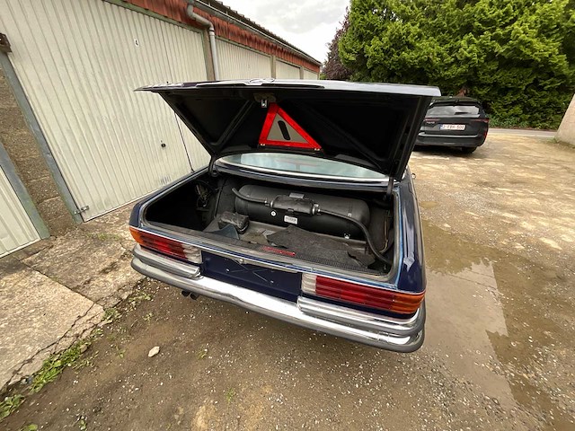 Mercedes 350se vintage auto's > 15 - afbeelding 31 van  55