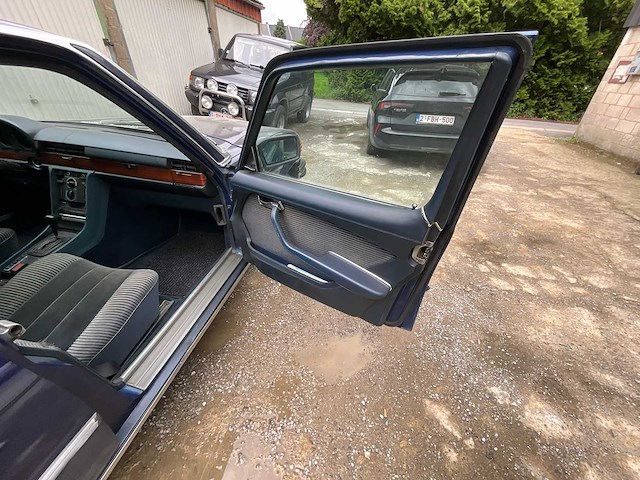 Mercedes 350se vintage auto's > 15 - afbeelding 38 van  55