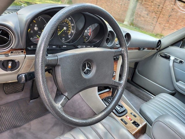 Mercedes 380sl - afbeelding 30 van  51
