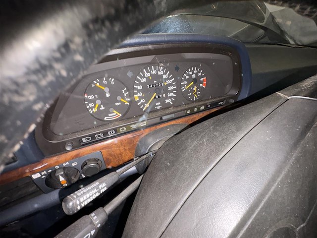 Mercedes 560 sel - afbeelding 3 van  18
