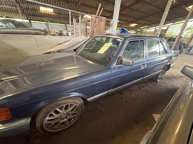 Mercedes 560 sel - afbeelding 12 van  18