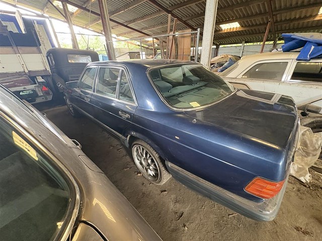 Mercedes 560 sel - afbeelding 13 van  18