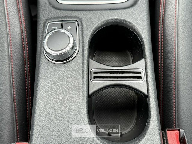 Mercedes a 180d - afbeelding 7 van  31