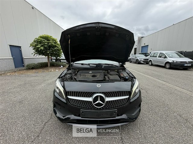 Mercedes a 180d - afbeelding 12 van  31