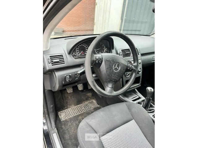 Mercedes a150 - afbeelding 8 van  16