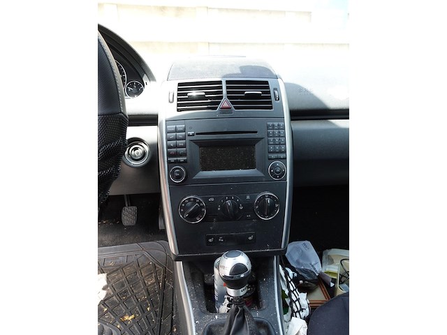 Mercedes a160 - afbeelding 13 van  15