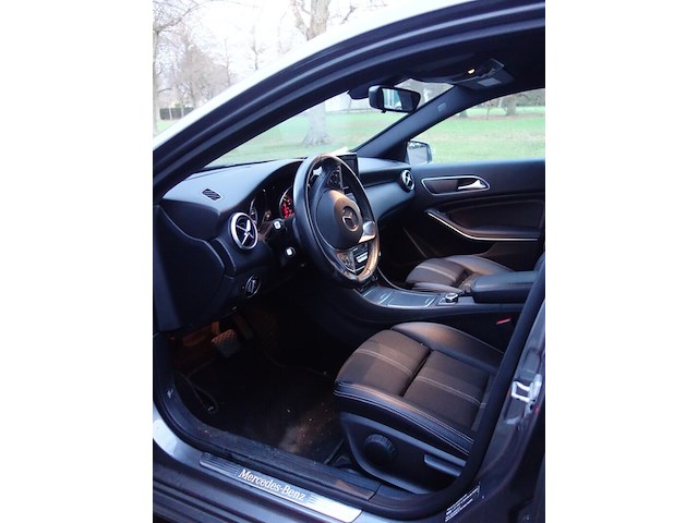 Mercedes a180d - afbeelding 21 van  21