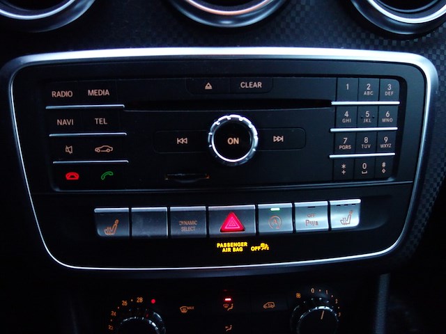 Mercedes a180d - afbeelding 7 van  21