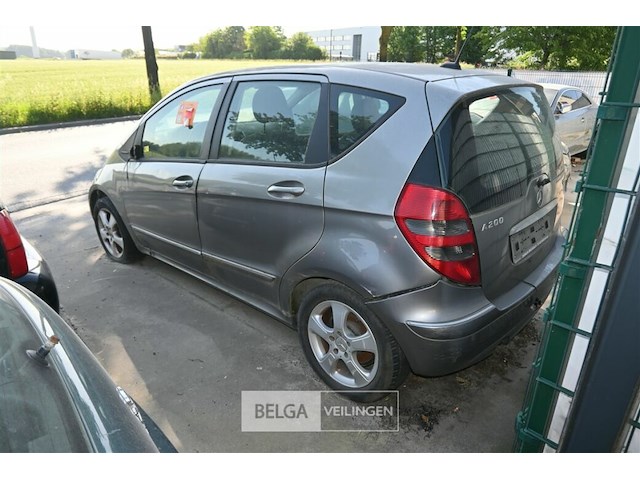 Mercedes a200, enkel voor vergunninghouders en erkende centra voor verschrotting - afbeelding 5 van  8