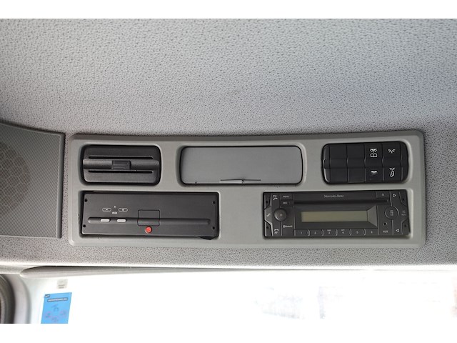 Mercedes actros + kraan hiab - afbeelding 3 van  25