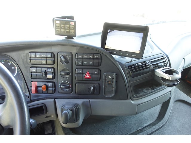 Mercedes actros + kraan hiab - afbeelding 4 van  25