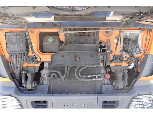 Mercedes actros + kraan hiab - afbeelding 15 van  25