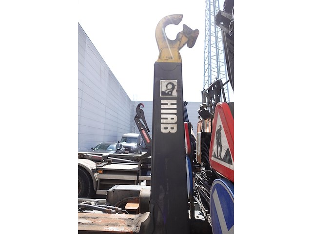 Mercedes actros + kraan hiab - afbeelding 18 van  25