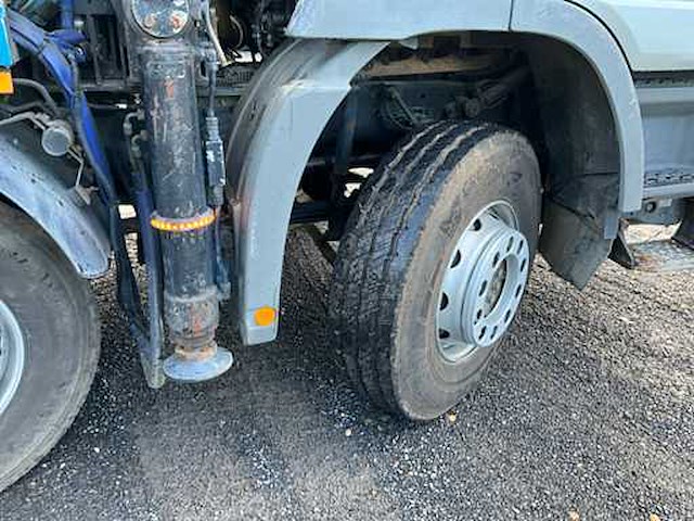 Mercedes actros v8 8x4 met palfinger kraan pk78002 + jib - afbeelding 28 van  79