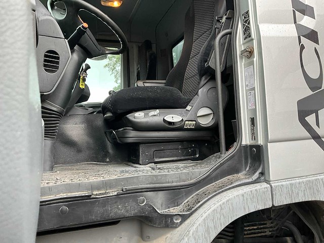 Mercedes actros v8 8x4 met palfinger kraan pk78002 + jib - afbeelding 55 van  79