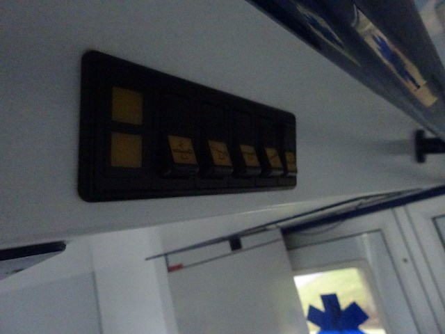 Mercedes ambulance - afbeelding 7 van  21