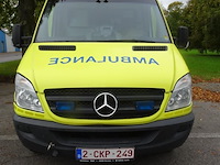 Mercedes ambulance - afbeelding 12 van  21