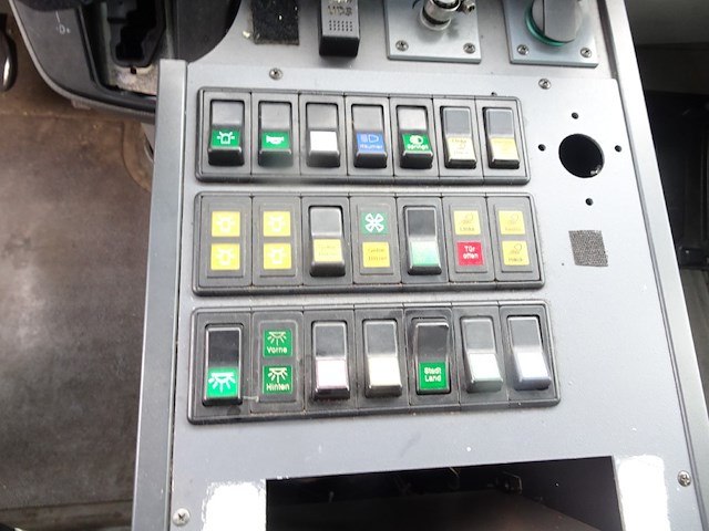 Mercedes ambulance - afbeelding 20 van  21