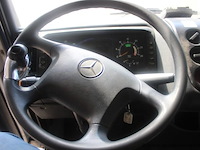 Mercedes atego, eerste inschrijving 14/06/2002, diesel, manueel, mtm 11.990 kg, tarragewicht 8.200 kg, 524 450km vlgs ltst keuring, open laadbak, chassisnummer wdb9702581k750467, keuring geldig tot 17/06/2027 - afbeelding 2 van  19