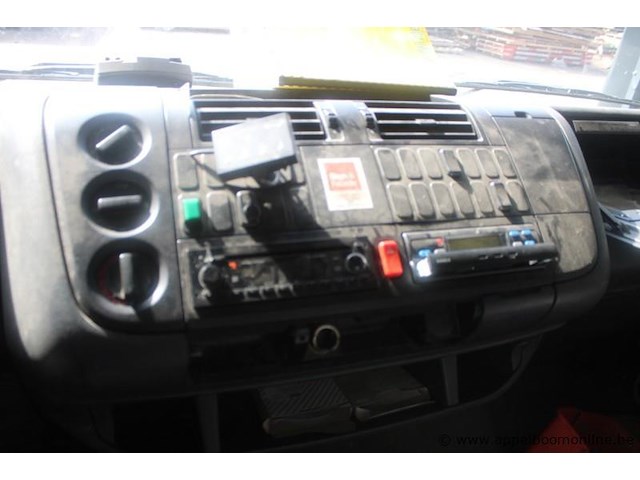 Mercedes atego, eerste inschrijving 14/06/2002, diesel, manueel, mtm 11.990 kg, tarragewicht 8.200 kg, 524 450km vlgs ltst keuring, open laadbak, chassisnummer wdb9702581k750467, keuring geldig tot 17/06/2027 - afbeelding 3 van  19