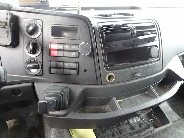 Mercedes atego - afbeelding 11 van  13