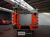 Mercedes autopomp vrachtwagen - afbeelding 29 van  42