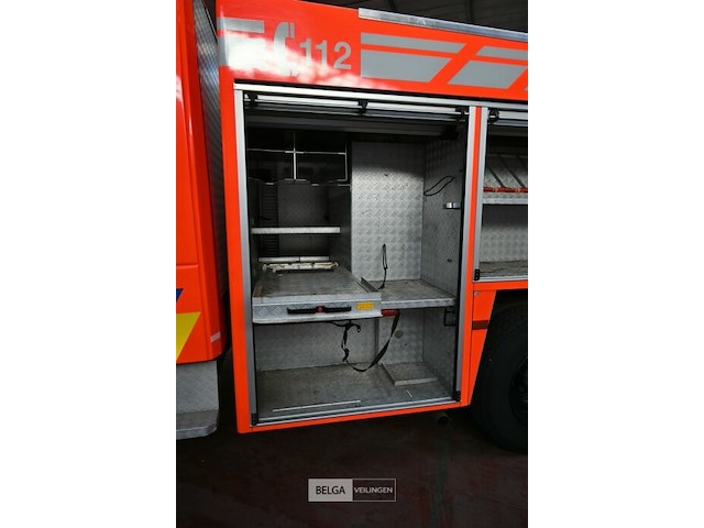 Mercedes autopomp vrachtwagen - afbeelding 36 van  42