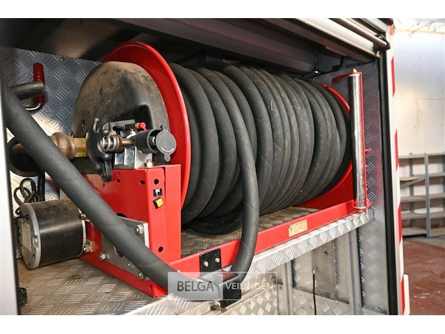 Mercedes autopomp vrachtwagen - afbeelding 38 van  42