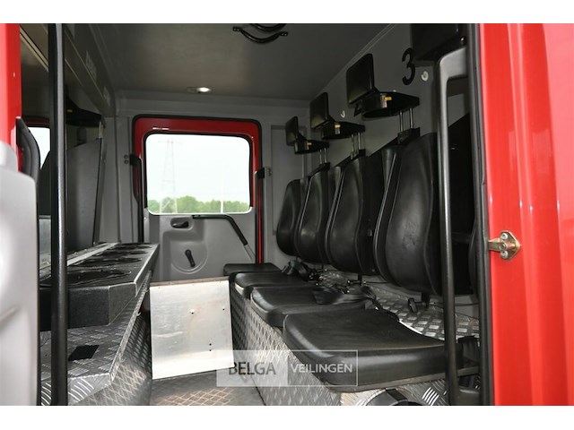 Mercedes autopomp vrachtwagen - afbeelding 4 van  32
