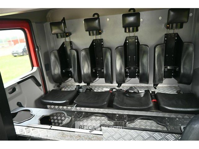 Mercedes autopomp vrachtwagen - afbeelding 8 van  32