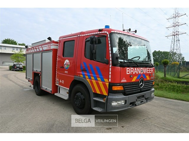 Mercedes autopomp vrachtwagen - afbeelding 1 van  32