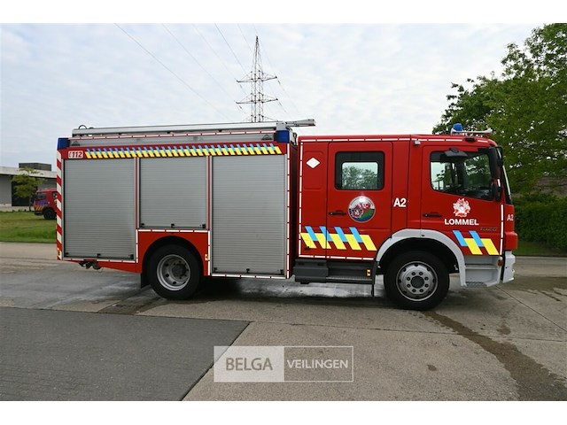 Mercedes autopomp vrachtwagen - afbeelding 12 van  39