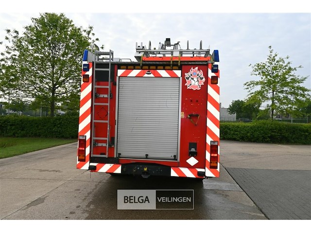 Mercedes autopomp vrachtwagen - afbeelding 28 van  39