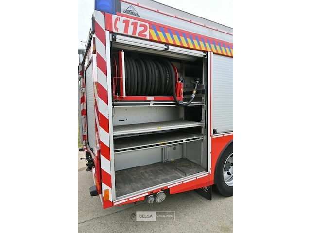 Mercedes autopomp vrachtwagen - afbeelding 11 van  39