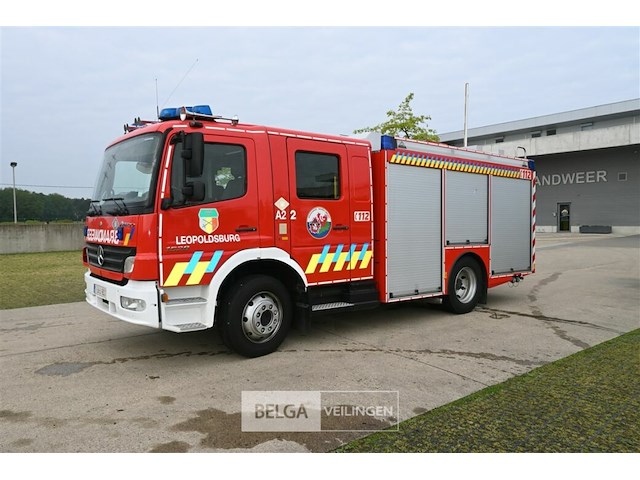 Mercedes autopomp vrachtwagen - afbeelding 31 van  39