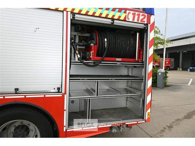 Mercedes autopomp vrachtwagen - afbeelding 34 van  39