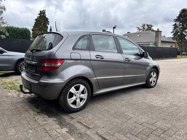 Mercedes b-klasse, 2011 - afbeelding 34 van  38