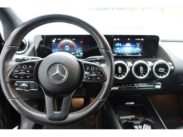 Mercedes b200 - afbeelding 2 van  19