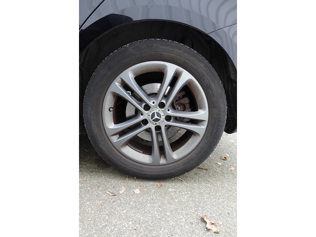 Mercedes b200 - afbeelding 10 van  19