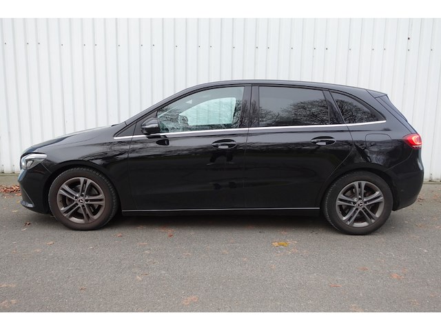 Mercedes b200 - afbeelding 1 van  19
