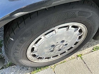 Mercedes-benz - 190-serie - 2.3/16 e - oldtimer - afbeelding 2 van  41