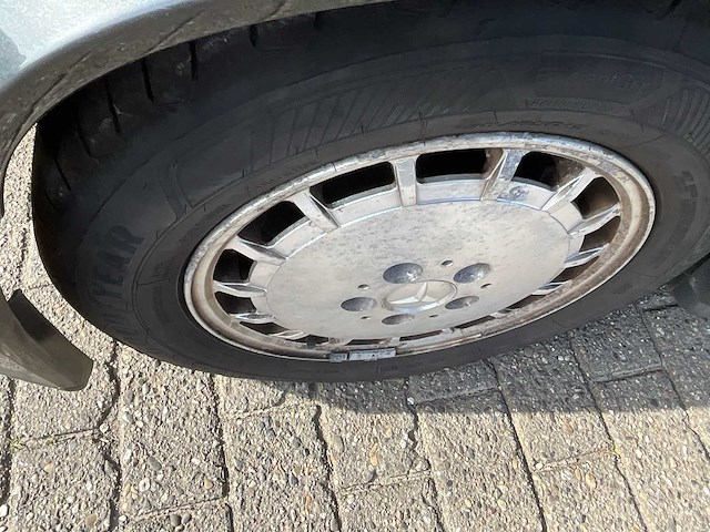 Mercedes-benz - 190-serie - 2.3/16 e - oldtimer - afbeelding 5 van  41