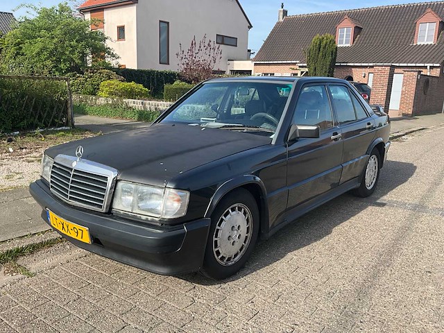 Mercedes-benz - 190-serie - 2.3/16 e - oldtimer - afbeelding 1 van  41
