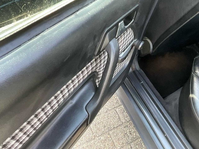 Mercedes-benz - 190-serie - 2.3/16 e - oldtimer - afbeelding 20 van  41