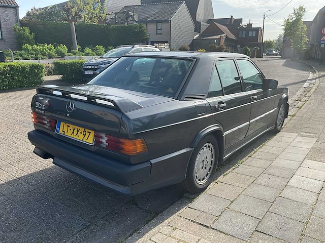 Mercedes-benz - 190-serie - 2.3/16 e - oldtimer - afbeelding 21 van  25