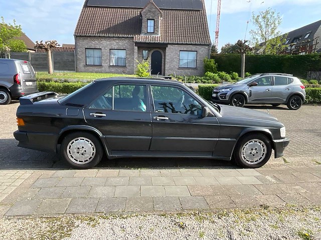 Mercedes-benz - 190-serie - 2.3/16 e - oldtimer - afbeelding 22 van  25